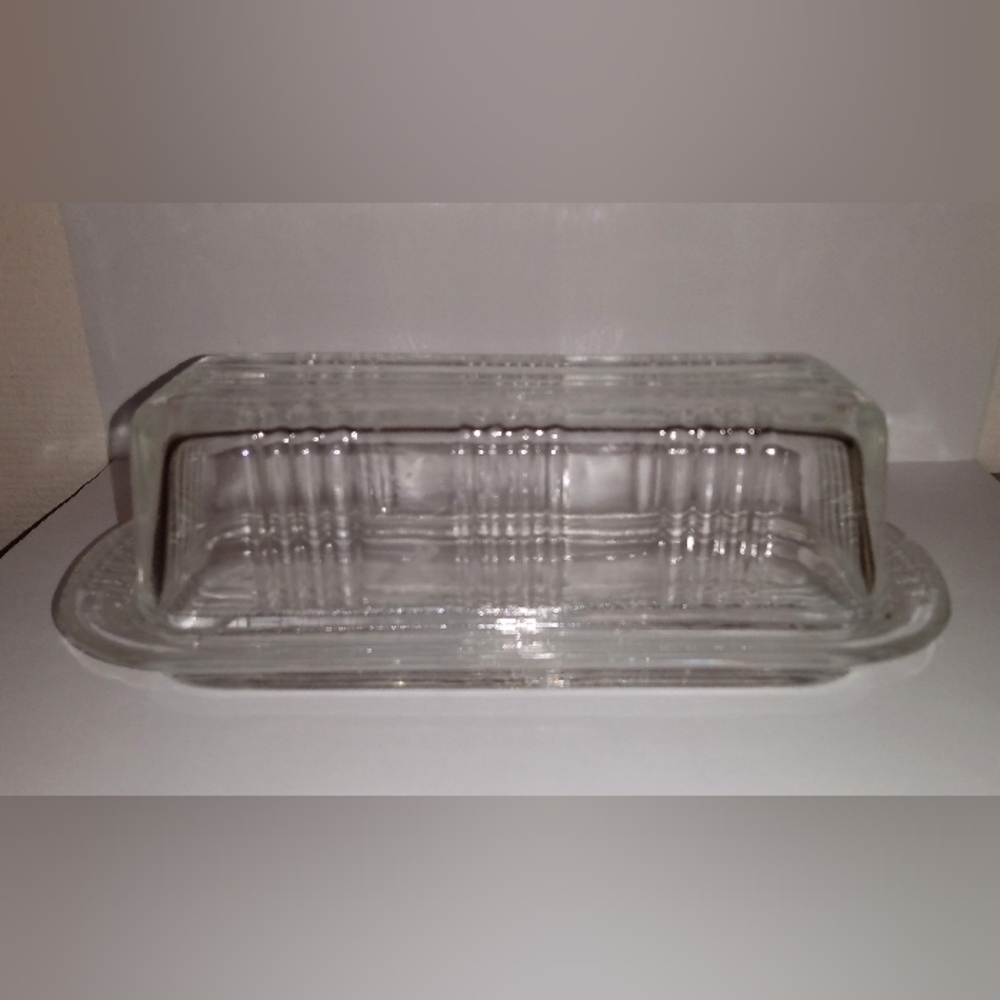 Hazel Atlas Circa 1938 Criss Cross Pattern Glass Butter Dish. Excellent Cond.